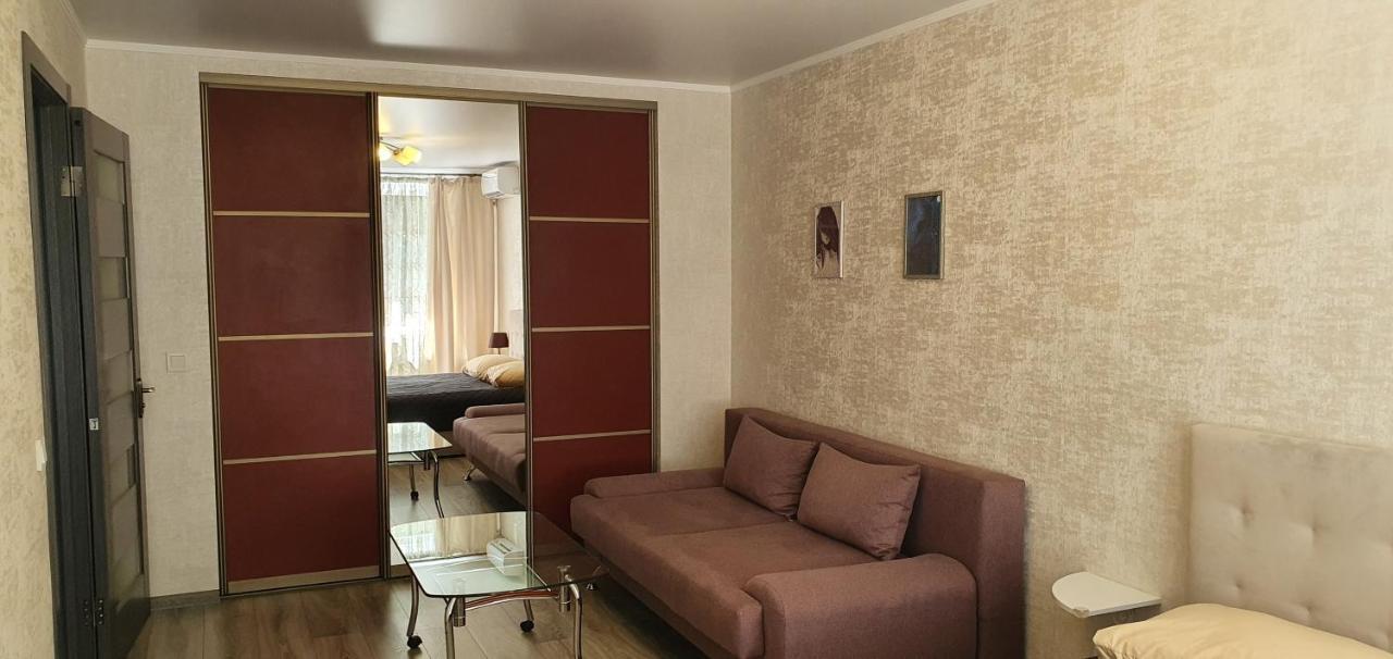 Квартира " A Quiet Place" Apartman Kamjanyi Potoki Kültér fotó
