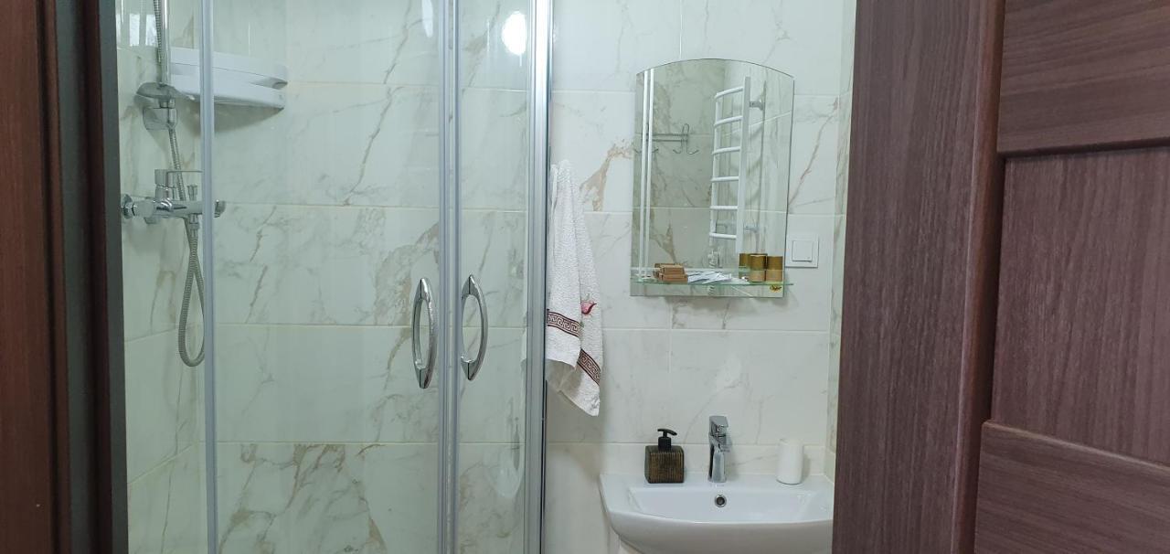 Квартира " A Quiet Place" Apartman Kamjanyi Potoki Kültér fotó